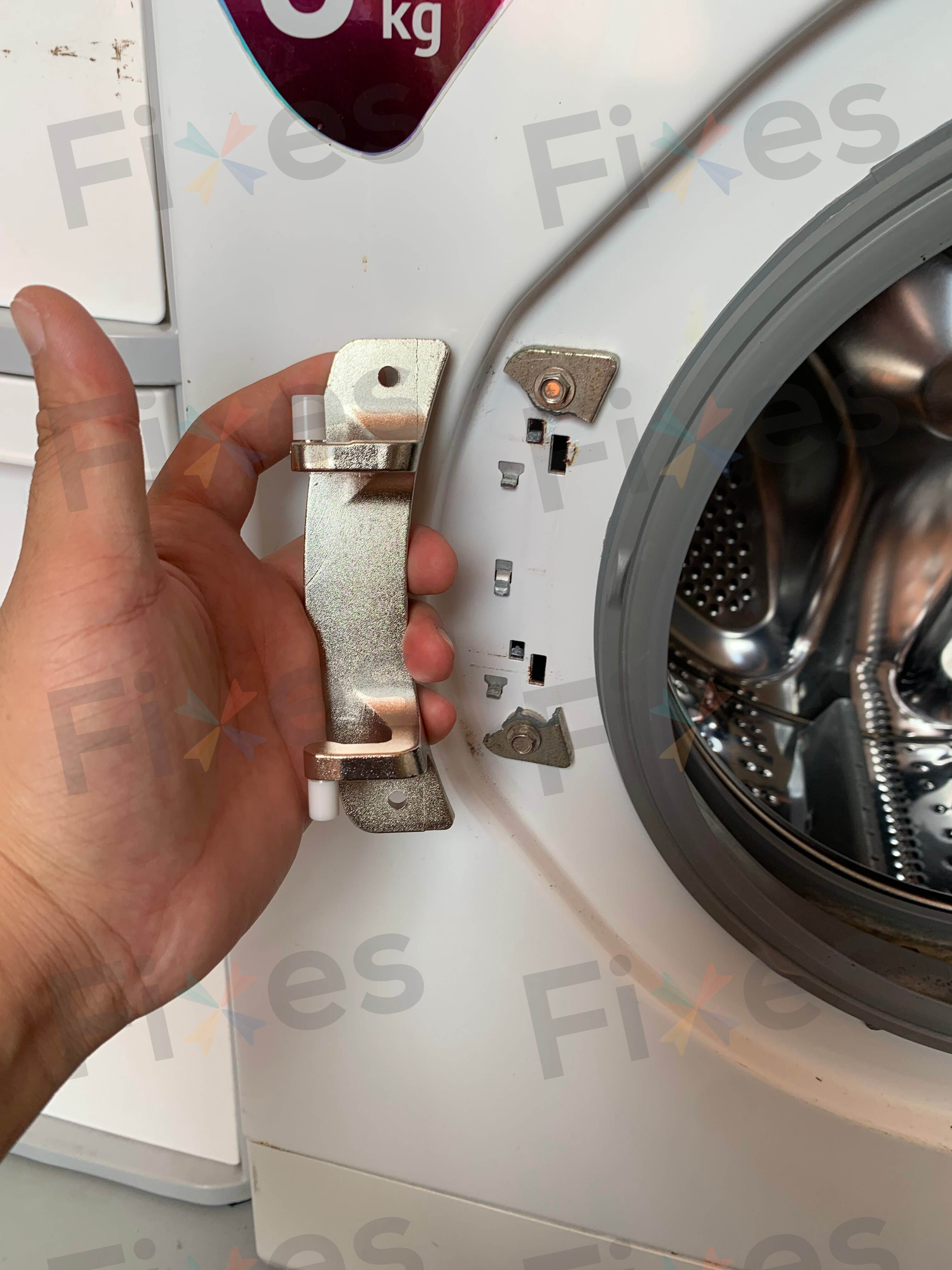 維修洗衣機：更換門鉸（LG WFNP1006MW）