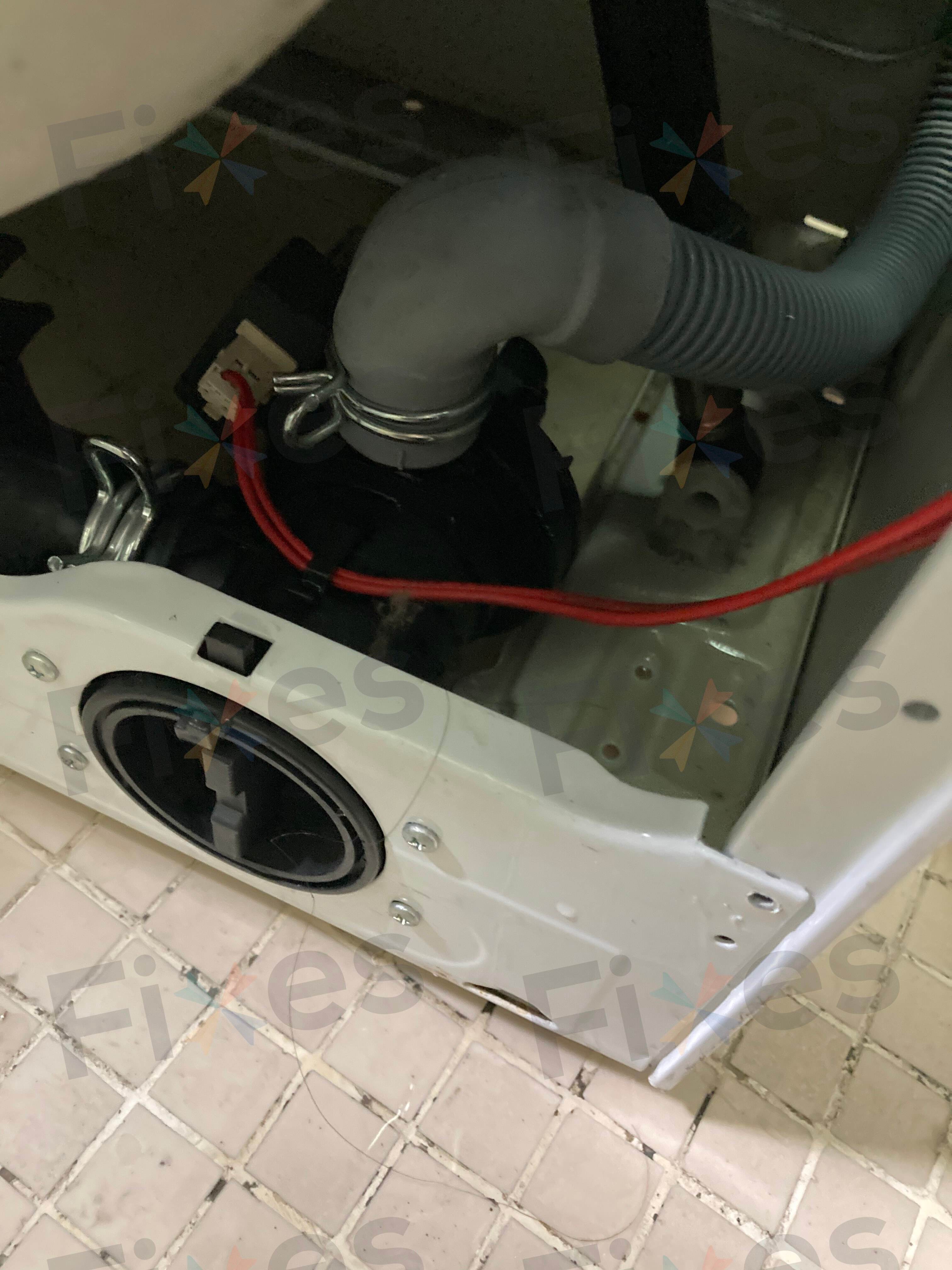 維修洗衣機：更換排水喉完成（Whirlpool惠而浦AWO41008）