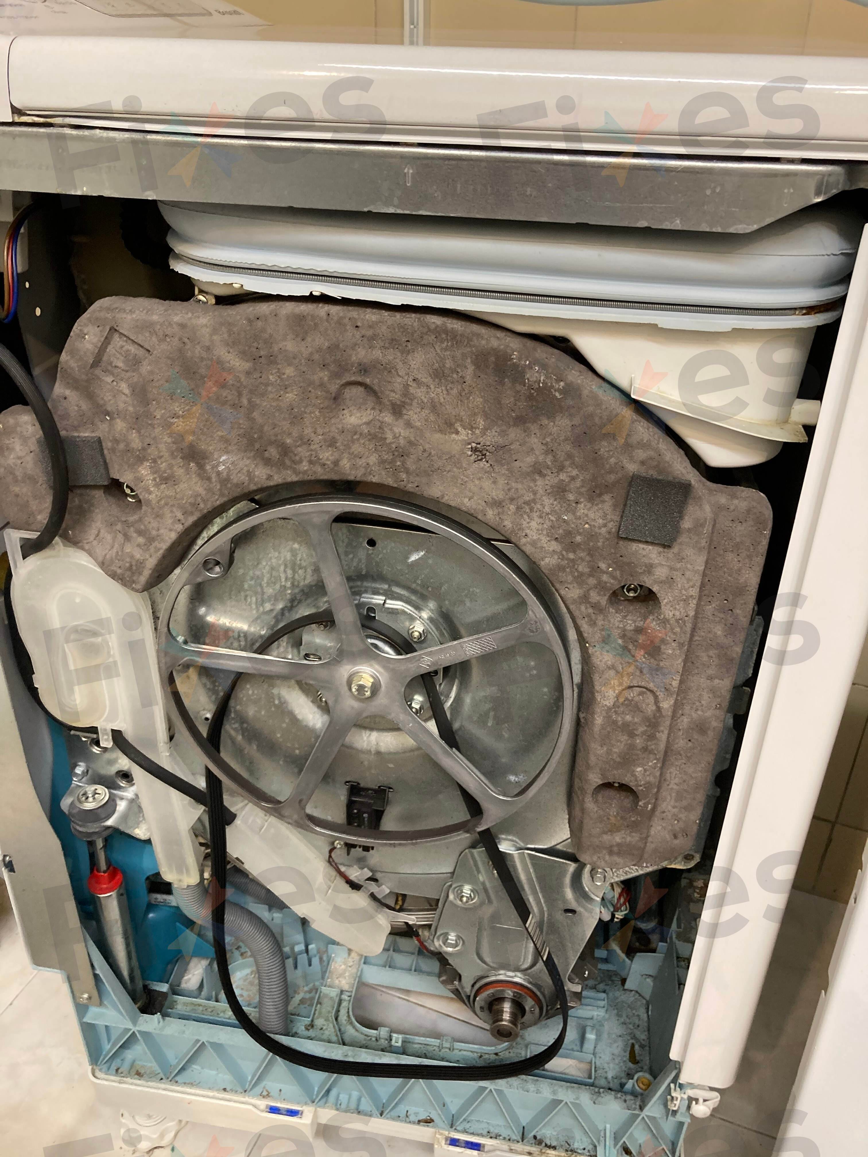 維修洗衣機：安裝皮帶（Brandt白朗牌WTD9811）