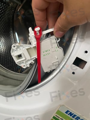 維修洗衣機：更換門鎖掣完成（Gorenje歌爾牌WDI73121HK）