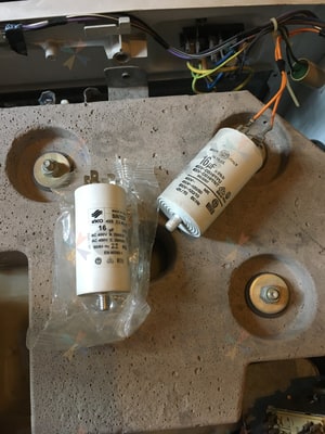 維修洗衣機：更換電容（Whirlpool惠而浦AWG374）