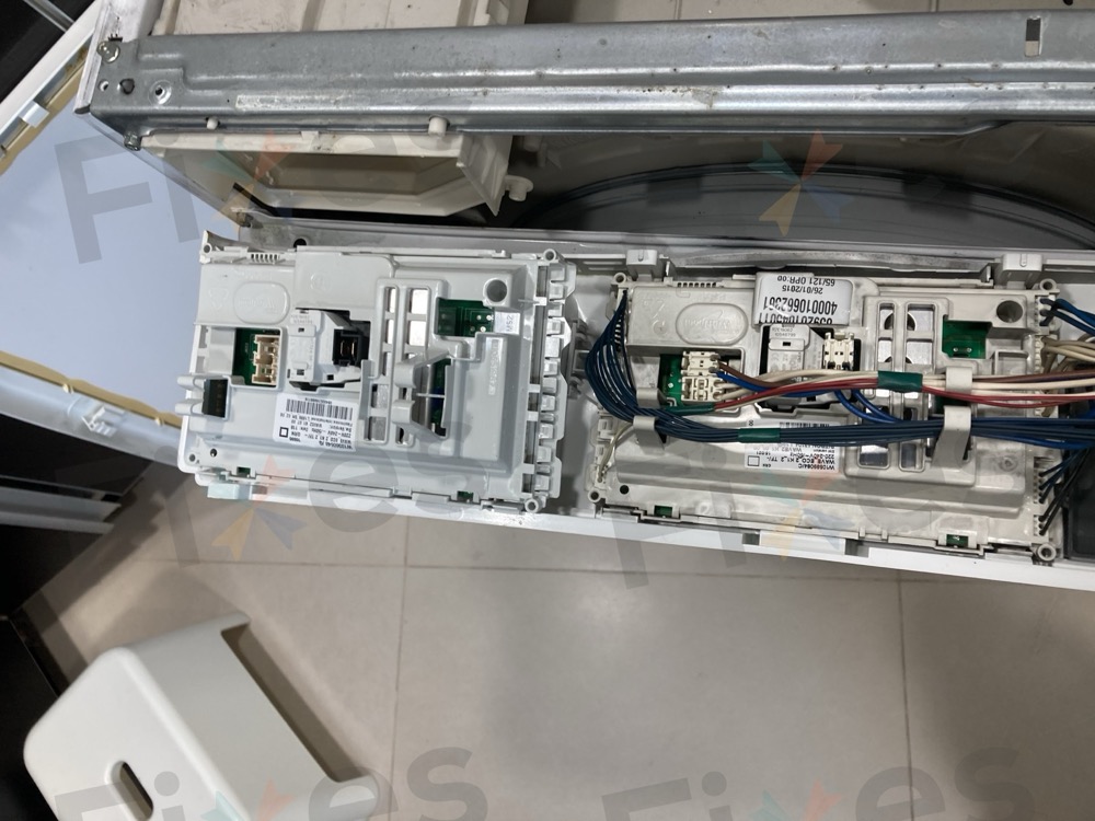 更換電子板