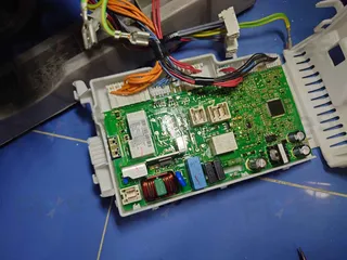 W008339 電子板